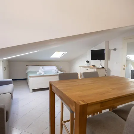 Apartment Aqua E Legno, Mansarda Sul Mare Lido di Jesolo